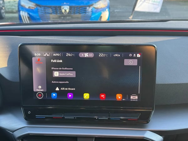 Photo de la voiture SEAT LEON e-Hybrid 204 ch DSG6 FR