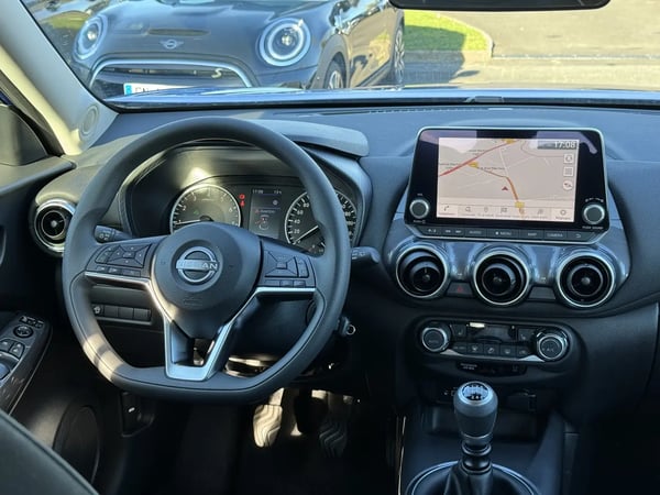 Photo de la voiture NISSAN JUKE 2023.5 DIG-T 114 Acenta