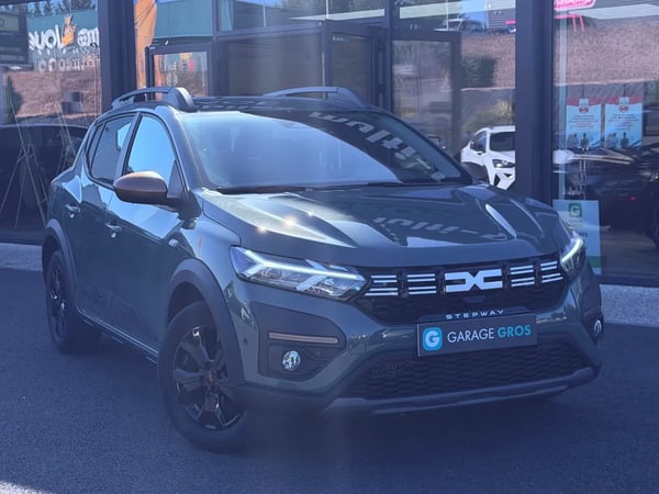 Photo de présentation de la voiture DACIA SANDERO ECO-G 100 GSR2 Stepway Extreme +