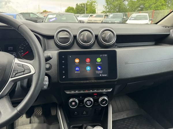 Photo de la voiture DACIA DUSTER Blue dCi 115 4x4 Prestige