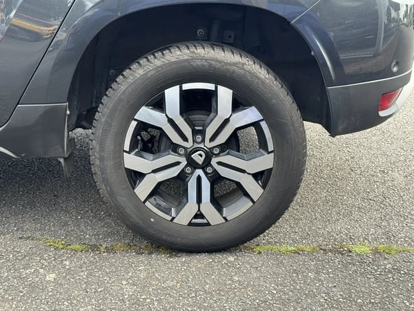 Photo de la voiture DACIA DUSTER Blue dCi 115 4x4 Prestige