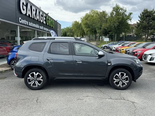Photo de la voiture DACIA DUSTER Blue dCi 115 4x4 Prestige