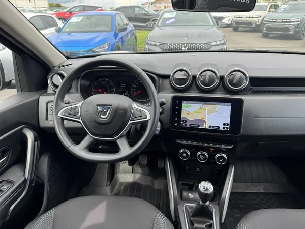 Photo de la voiture DACIA DUSTER Blue dCi 115 4x4 Prestige