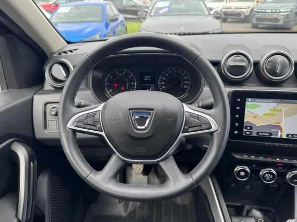 Photo de la voiture DACIA DUSTER Blue dCi 115 4x4 Prestige