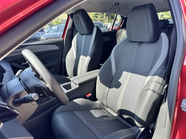 Photo de la voiture PEUGEOT 308 BlueHDi 130ch S&S EAT8 Allure