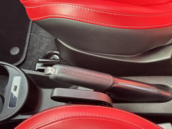 Photo de la voiture ABARTH 595C E6D TEMP 1.4 Turbo 16V T-Jet 145 ch BVM5