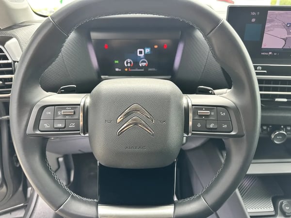 Photo de la voiture CITROEN C4 BlueHDi 130 S&S EAT8 Shine