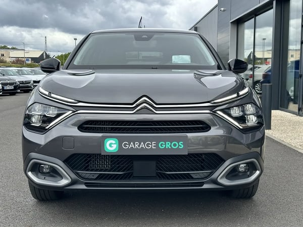 Photo de la voiture CITROEN C4 BlueHDi 130 S&S EAT8 Shine