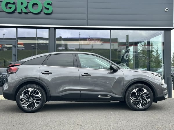 Photo de la voiture CITROEN C4 BlueHDi 130 S&S EAT8 Shine
