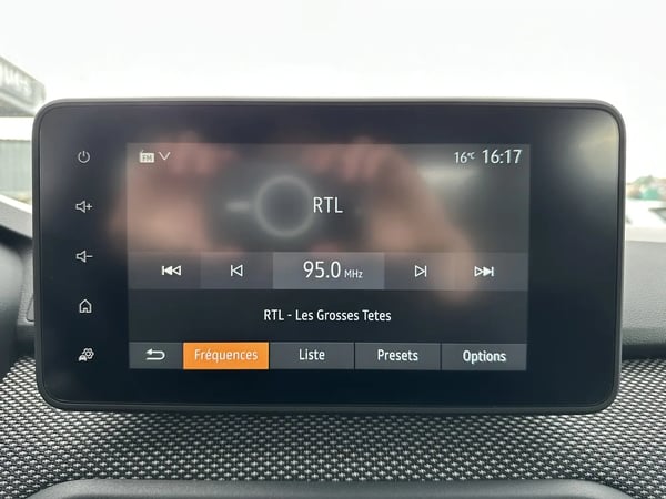 Photo de la voiture DACIA SANDERO ECO-G 100 GSR2 Stepway Expression