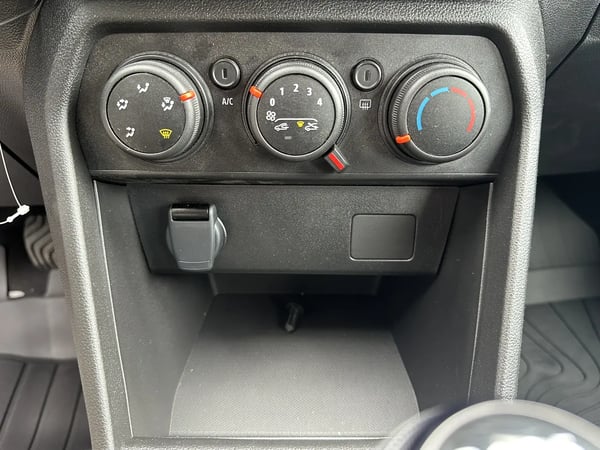 Photo de la voiture DACIA SANDERO TCe 90 GSR2 Stepway Expression