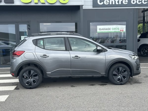 Photo de la voiture DACIA SANDERO TCe 90 GSR2 Stepway Expression