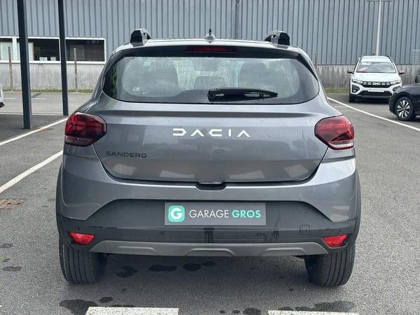Photo de la voiture DACIA SANDERO TCe 90 GSR2 Stepway Expression