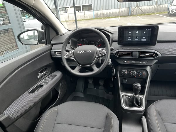 Photo de la voiture DACIA SANDERO TCe 90 GSR2 Stepway Expression