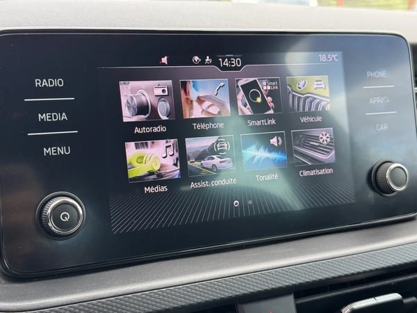 Photo de la voiture SKODA SCALA 1.0 TSI Evo 110 ch BVM6 Ambition