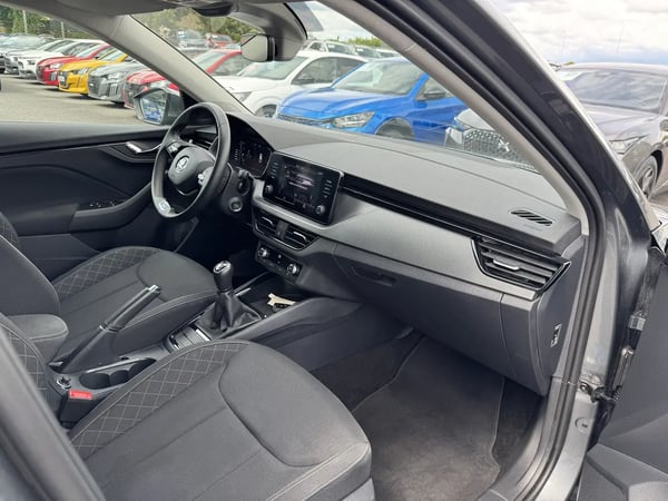 Photo de la voiture SKODA SCALA 1.0 TSI Evo 110 ch BVM6 Ambition
