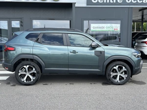 Photo de la voiture DACIA DUSTER Hybrid 140 4x2 Journey