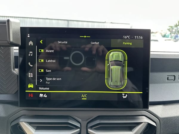 Photo de la voiture DACIA DUSTER Hybrid 140 4x2 Journey