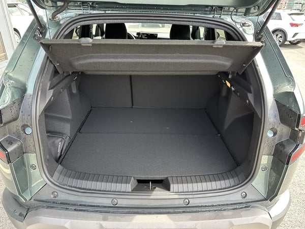 Photo de la voiture DACIA DUSTER Hybrid 140 4x2 Journey