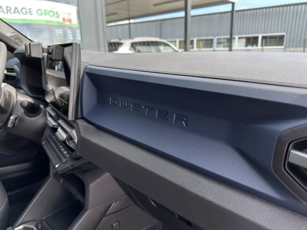 Photo de la voiture DACIA DUSTER Hybrid 140 4x2 Journey