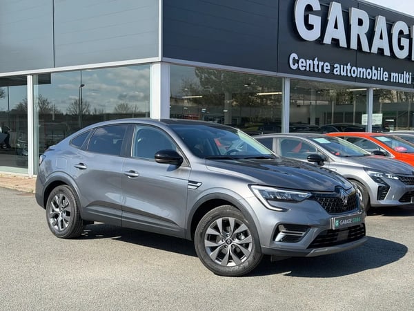 Photo de présentation de la voiture RENAULT ARKANA mild hybrid 140 EDC GSR2 Evolution