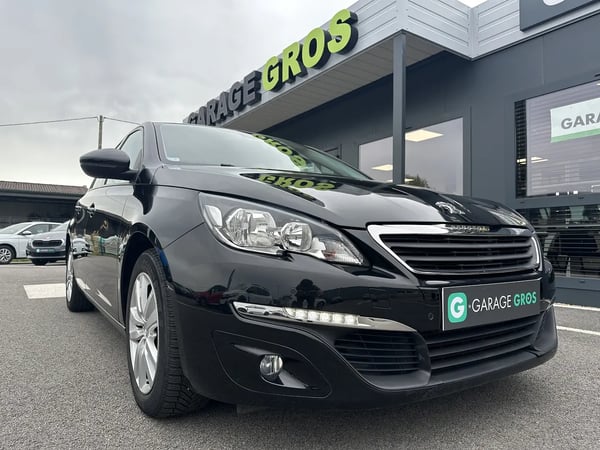 Photo de la voiture PEUGEOT 308 1.6 BlueHDi 120ch S&S BVM6 Active