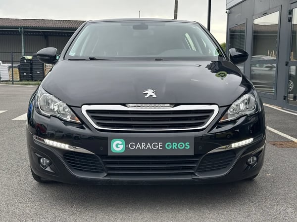 Photo de la voiture PEUGEOT 308 1.6 BlueHDi 120ch S&S BVM6 Active