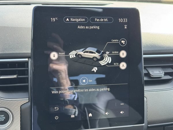 Photo de la voiture RENAULT ARKANA E-Tech 145 - 22 Techno