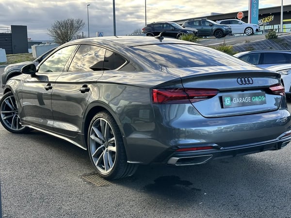Photo de la voiture AUDI A5 SPORTBACK AUDI A5 Sportback 35 TDI 163ch S line S tronic