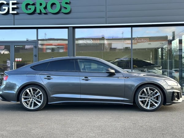 Photo de la voiture AUDI A5 SPORTBACK AUDI A5 Sportback 35 TDI 163ch S line S tronic