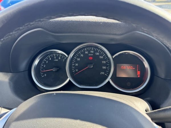 Photo de la voiture DACIA DUSTER dCi 110 4x2 Black Touch 2017