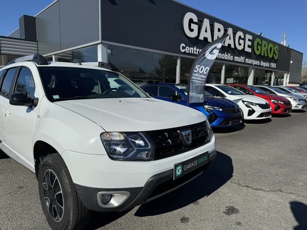 Photo de la voiture DACIA DUSTER dCi 110 4x2 Black Touch 2017