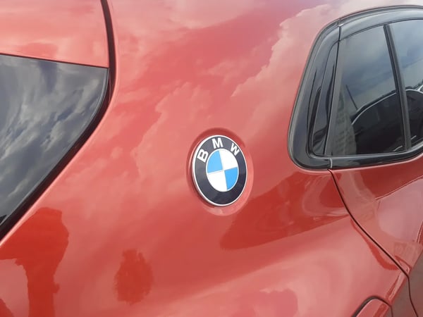 Photo de la voiture BMW X2 F39 xDrive 25e 220 ch BVA6 M Sport