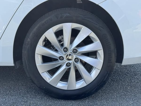 Photo de la voiture SKODA OCTAVIA 2.0 TDI 116 ch Business