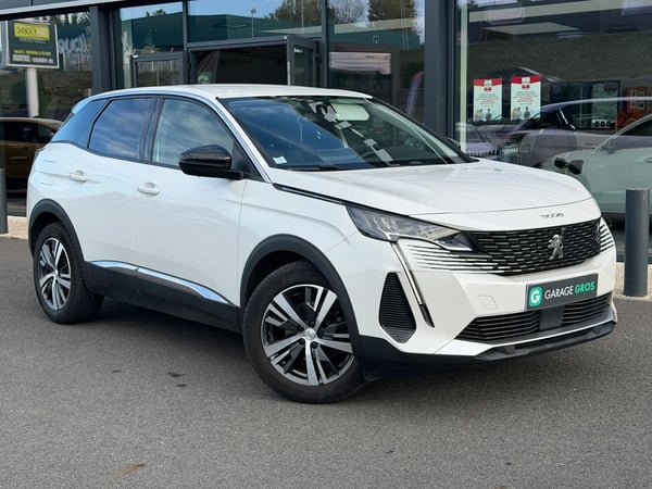 Photo de présentation de la voiture PEUGEOT 3008 BlueHDi 130ch S&S EAT8 Allure Pack