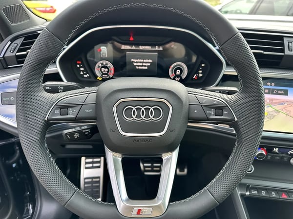 Photo de la voiture AUDI Q3 SPORTBACK 35 TDI 150 ch S tronic 7 S line