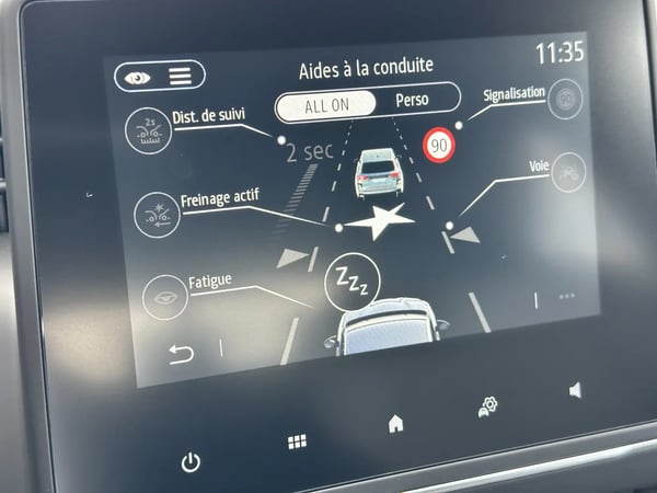 Photo de la voiture RENAULT CLIO V dCi 100 GSR2 Evolution