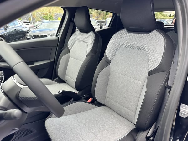 Photo de la voiture RENAULT CLIO V dCi 100 GSR2 Evolution