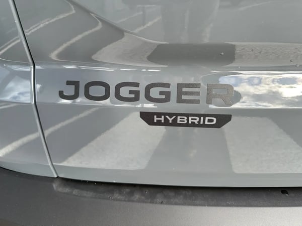 Photo de la voiture DACIA JOGGER Hybrid 140 7 places GSR2 Extreme