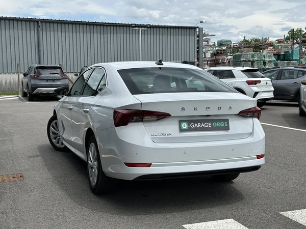 Photo de la voiture SKODA OCTAVIA 2.0 TDI 116 ch Business