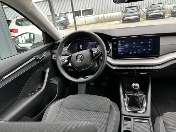 Photo de la voiture SKODA OCTAVIA 2.0 TDI 116 ch Business