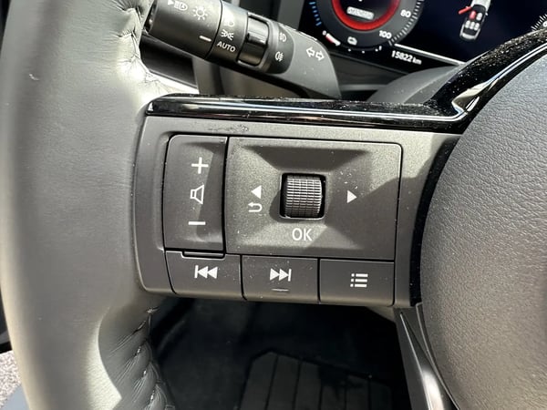 Photo de la voiture NISSAN X-TRAIL e-POWER 204 ch Tekna