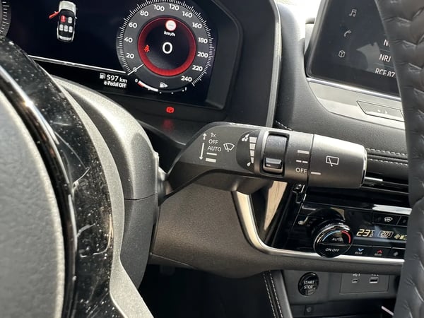 Photo de la voiture NISSAN X-TRAIL e-POWER 204 ch Tekna