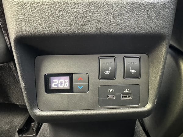 Photo de la voiture NISSAN X-TRAIL e-POWER 204 ch Tekna