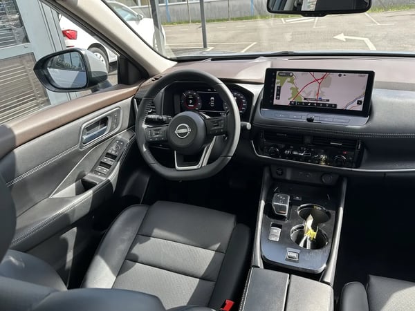 Photo de la voiture NISSAN X-TRAIL e-POWER 204 ch Tekna