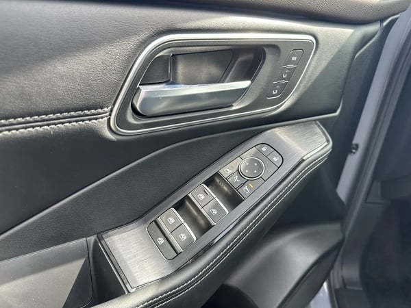 Photo de la voiture NISSAN X-TRAIL e-POWER 204 ch Tekna
