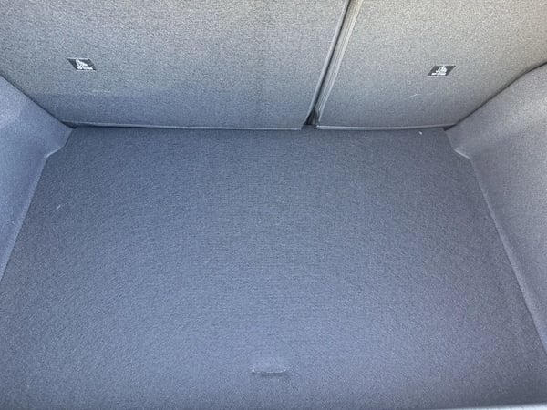 Photo de la voiture PEUGEOT 208 Hybrid 110 e-DCS6 Allure - 5P