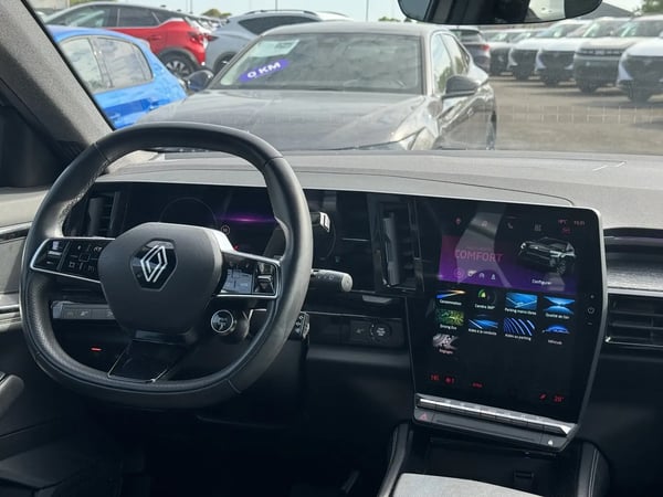 Photo de la voiture RENAULT AUSTRAL mild hybrid 160 auto Techno