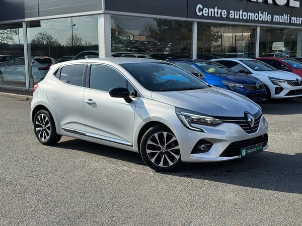Photo de présentation de la voiture RENAULT CLIO V TCe 90 Techno