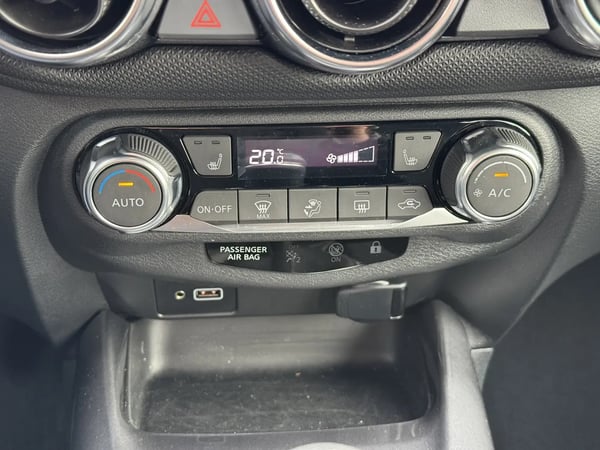 Photo de la voiture NISSAN JUKE 2023 DIG-T 114 Acenta